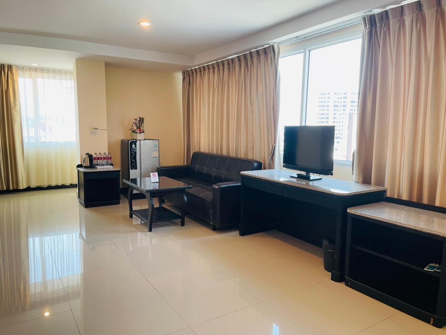 The Grand Day Night Hotel Pattaya Luaran gambar